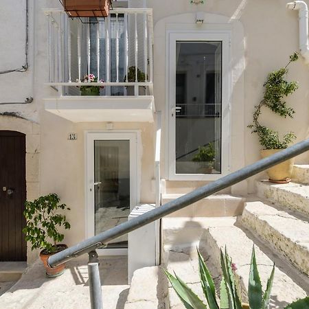 Stairway With Jacuzzi By Wonderful Italy Apartment Ostuni Luaran gambar