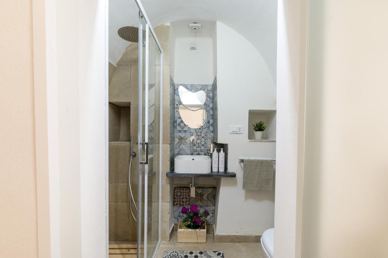 Stairway With Jacuzzi By Wonderful Italy Apartment Ostuni Luaran gambar
