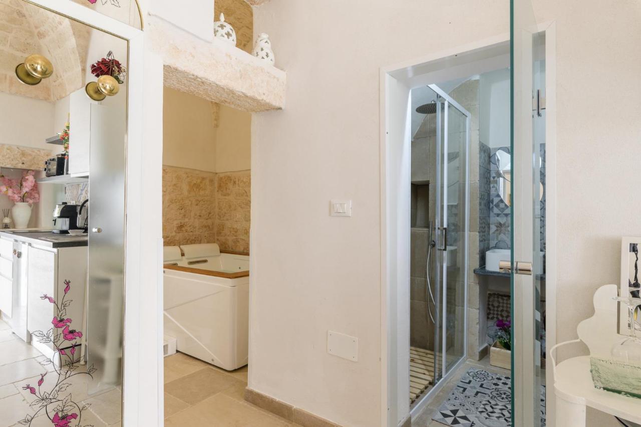 Stairway With Jacuzzi By Wonderful Italy Apartment Ostuni Luaran gambar